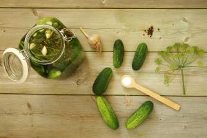 Canning cucumbers for the winter
