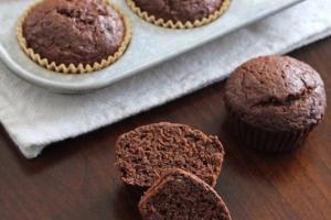 Banana muffin recipe - lean and classic, with chocolate and cottage cheese Banana muffins with vegetable oil