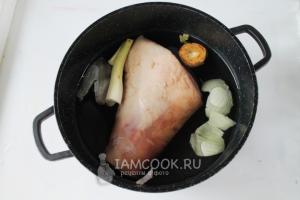 Boiled pork knuckle recipes: stuffed and smoked yummy!