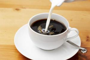Видео о вреде и пользе кофе с молоком