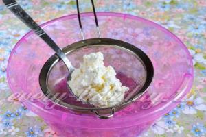 Cottage cheese Easter: recipes for making Easter without baking Recipe for cottage cheese Easter without baking with eggs