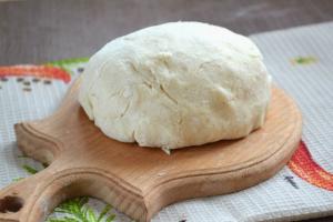 Various recipes for yeast, puff pastry, kefir, sour cream, margarine